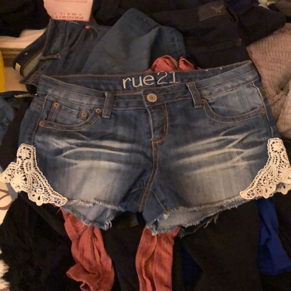 RUE 21 SHORTS